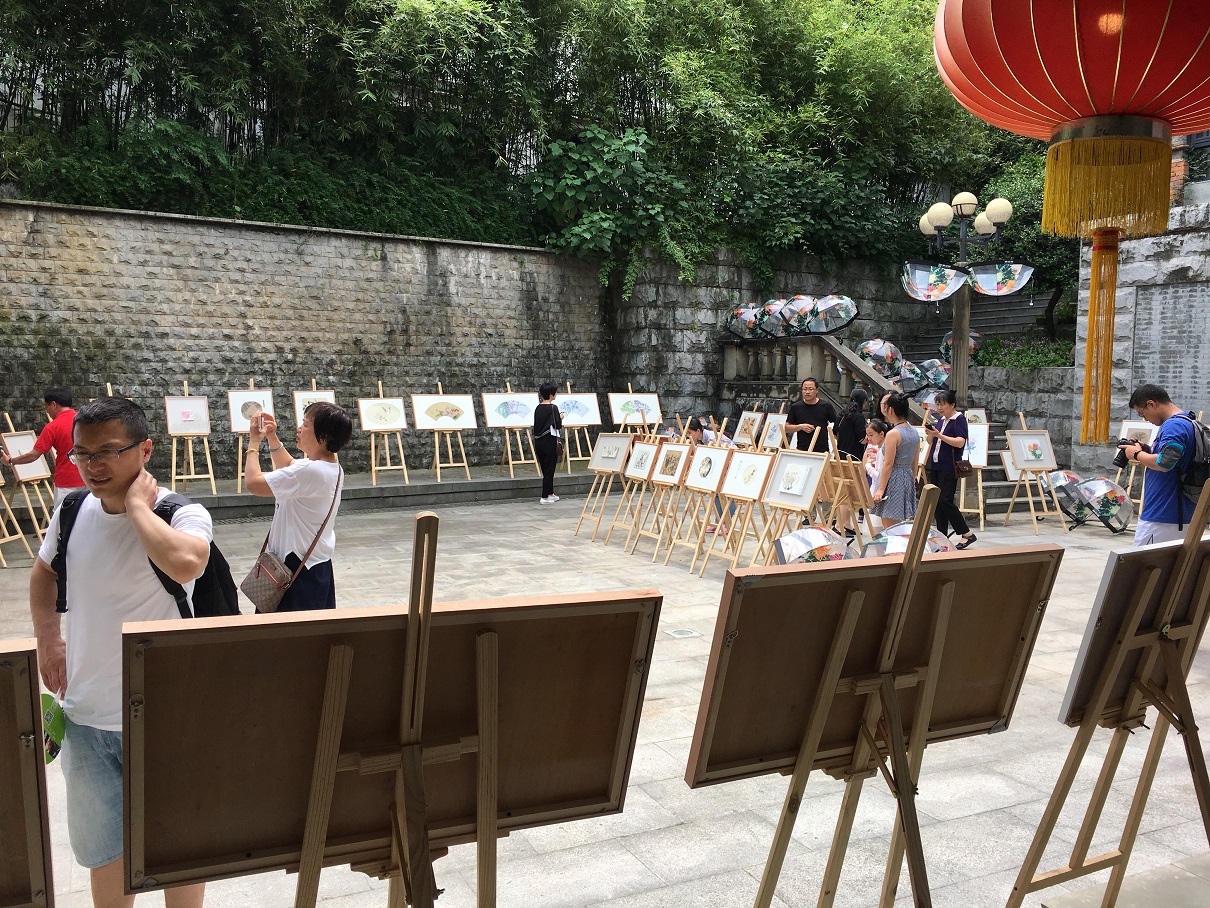 age 12 Hold a solo exhibition at Hangzhou Traditional Chinese Painting Academy.-第2张图片-my blog - Good Luck To You!